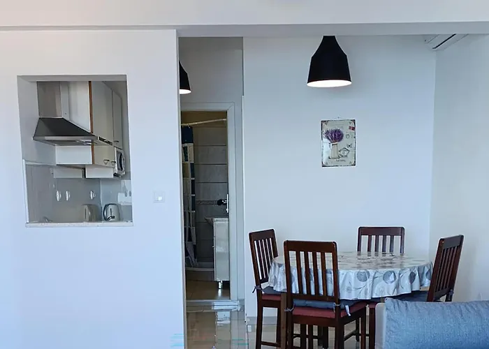 2 Bedroom Amazing In Podgora (Split-Dalmatia)